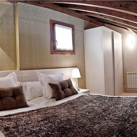 Fuente De La Estacion Aparthotel Ezcaray Εξωτερικό φωτογραφία
